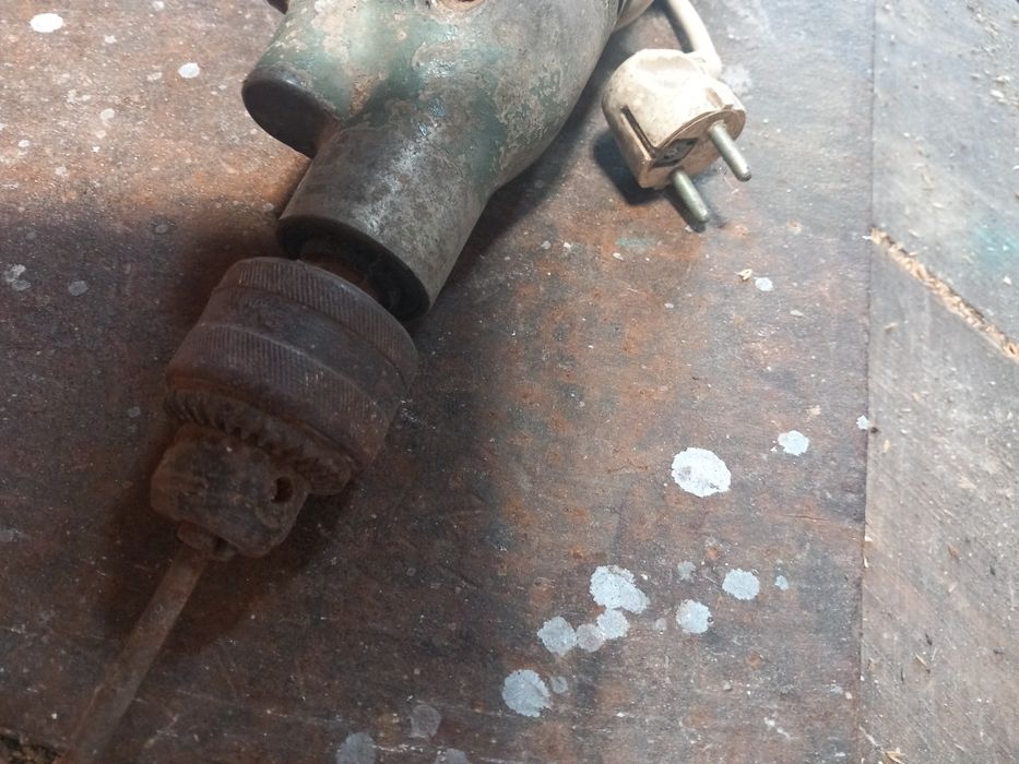 Trabalhos de pedreiro construção civil