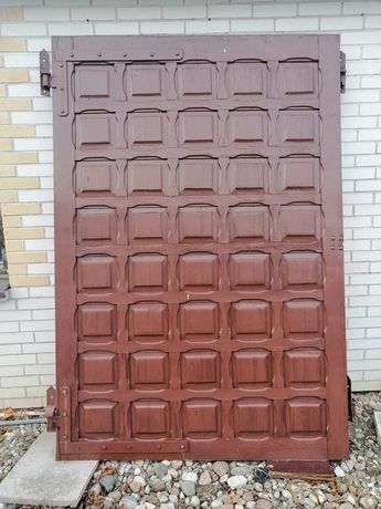 Drzwi do garazu drewniane Brama garazowa z okuciami