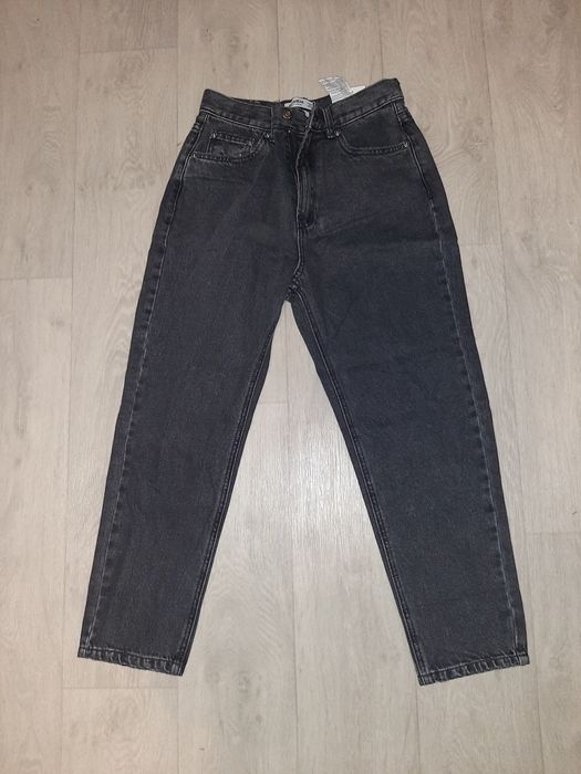 Штаны, Новые четыре пары 3 чёрных и 1 серые