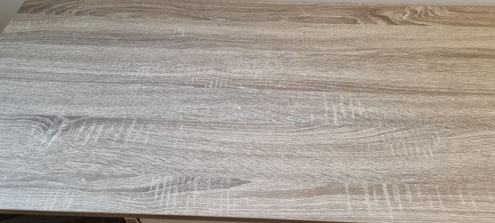 Biurko Jysk w stylu skandynawskim do 30.10.25