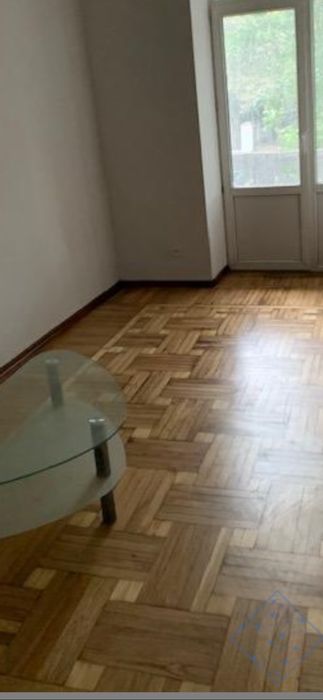 Продам 3 квартиру в сталинском доме на проспекте Гагарина (Леси Украин