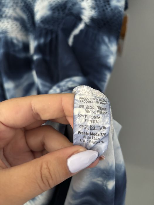 Cudowna sukienka wiskozowa malowana pędzlem w kolorze granatowym