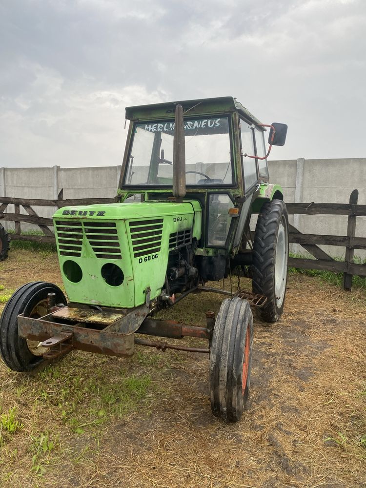 Traktor DEUTZ FAHR D 6806