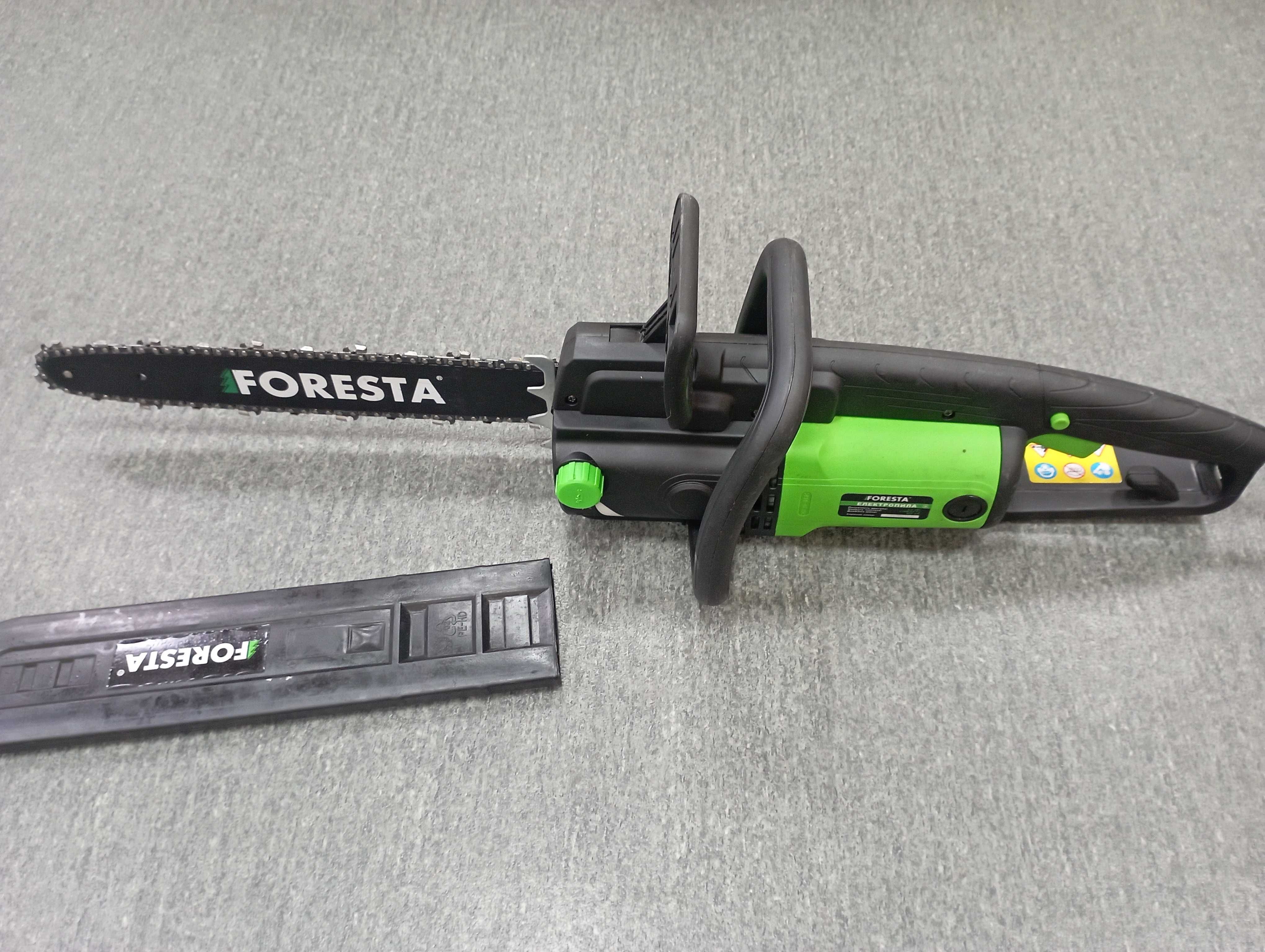 Электропила цепная Foresta FS-2440DS