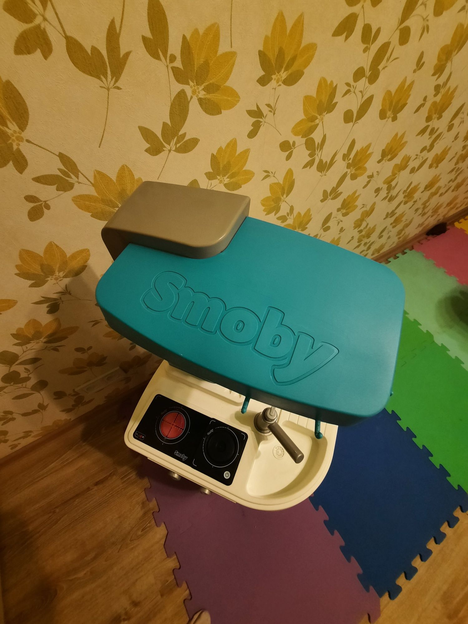 Продам кухню Smoby