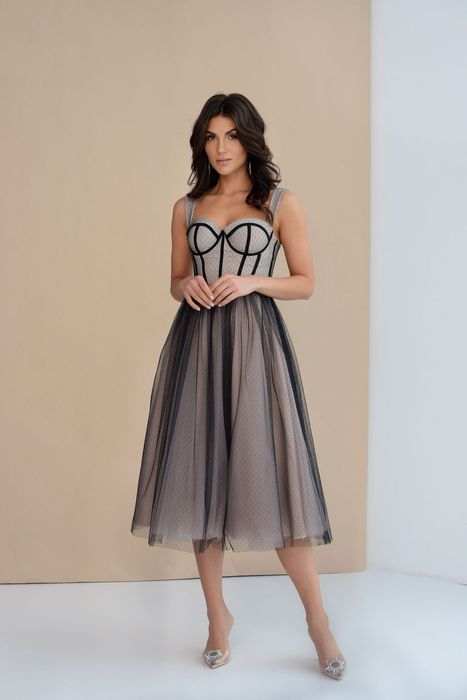 Розпродаж випускних суконь. Ціни від 1500 грн