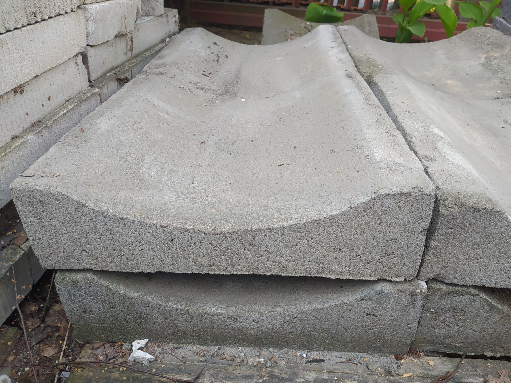 Bloczki fundamentowe, cement, pustaki, kręgi, studnie, pokrywy, beton