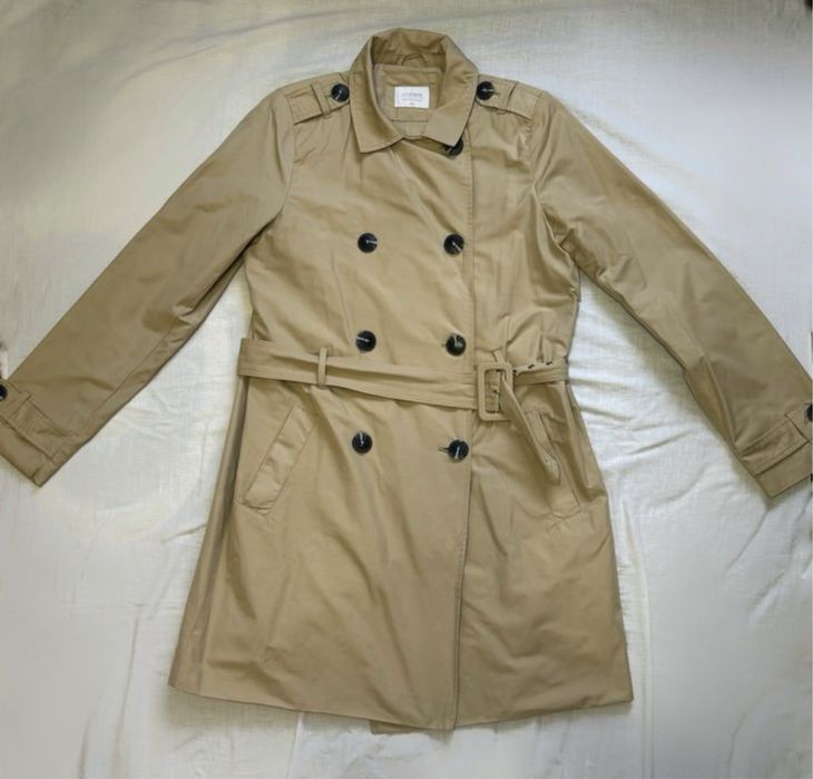 Тренч , бежевого кольору