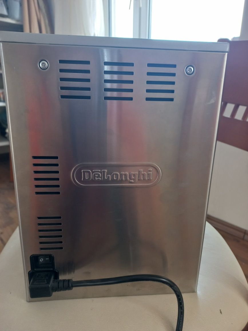 Ekspress do kawy Delonghi Ec 860.M, półautomatyczny,De Longhi jak nowy