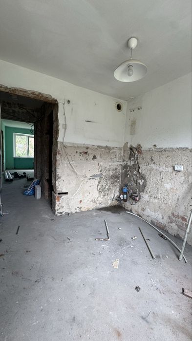 Продаж 2-х кімнатної під ремонт