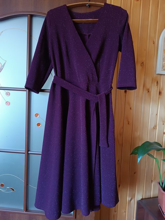 Дуже гарна святкова сукня