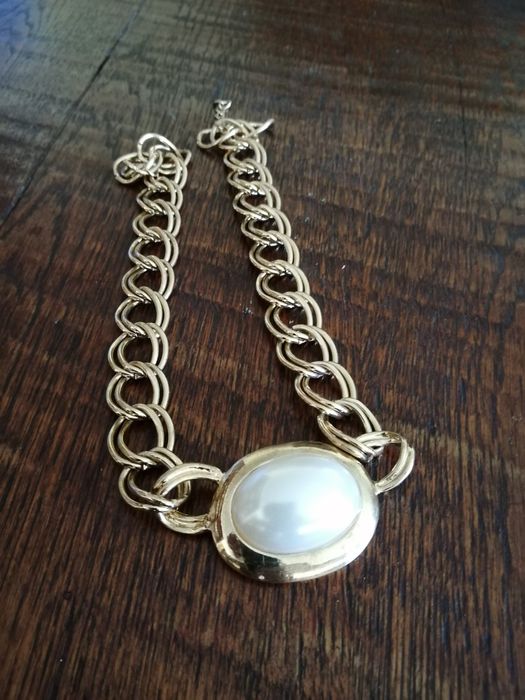 Colar de bijuteria Parfois Novo em metal dourado e pérola