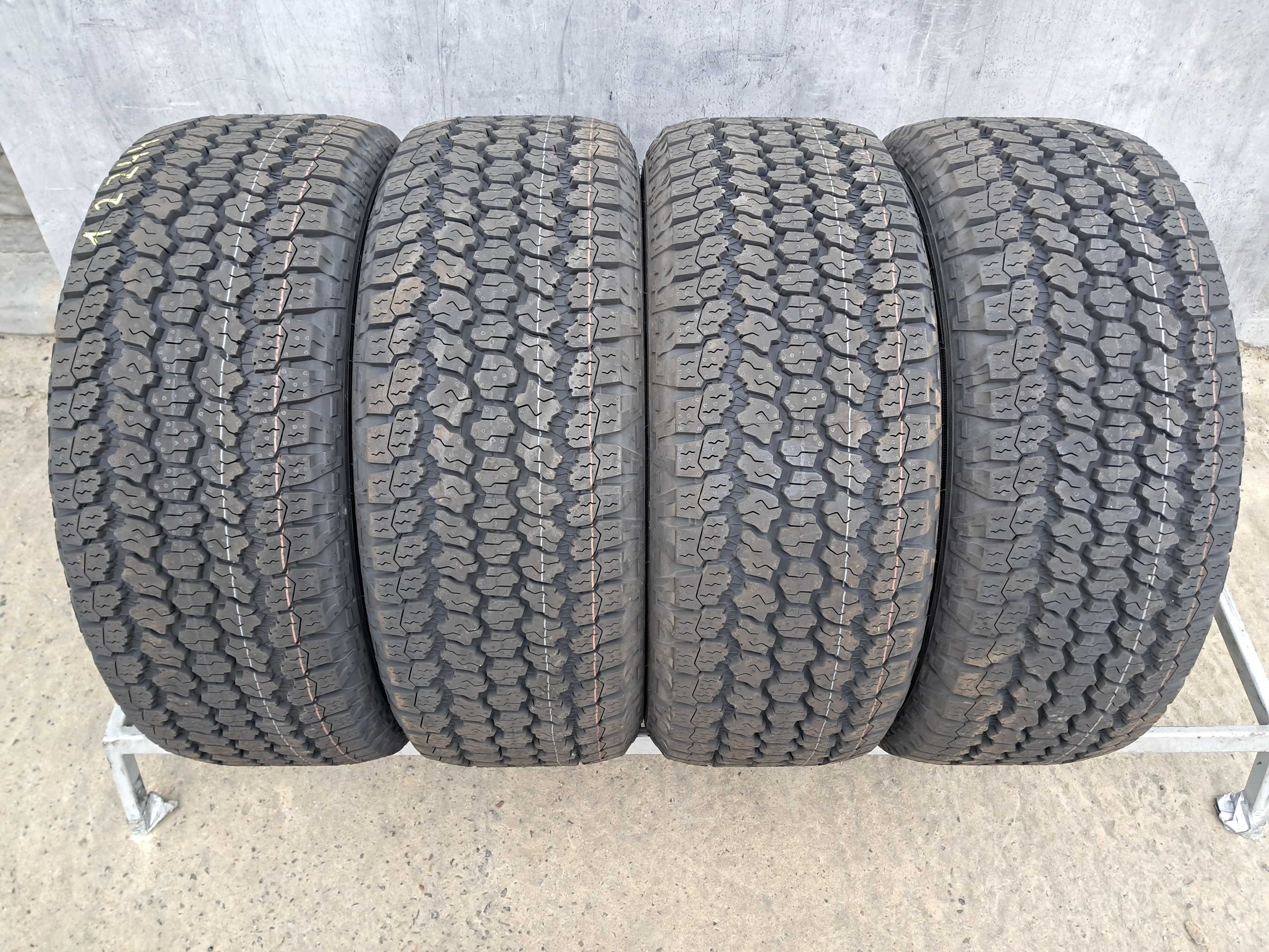 Резина НОВА Good Year 255/55 R19 Wrangler All Terrain Adventure DOT24