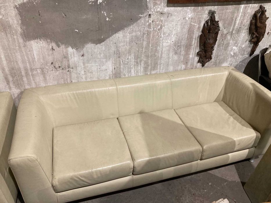 Beżowa, trzyosobowa kanapa, włoska sofa / skóra naturalna