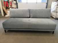 poekspozycyjna sofa Sentila rozkładana z pojemnikiem szara | pół ceny!