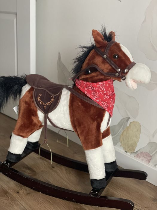 Kon na biegunach interaktywny bujak duzy kon