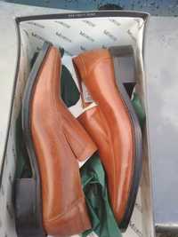 Новые кожаные туфли 40 и 41 размера Италия  по 1000 р