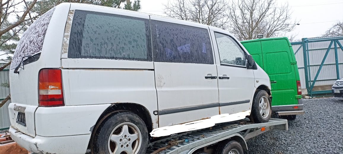 Скло Дверка крило ляда  Vito 638 2.2 2.3 V class розборка