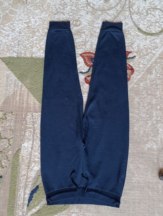 Продам теплые спортивные штаны унисекс р S