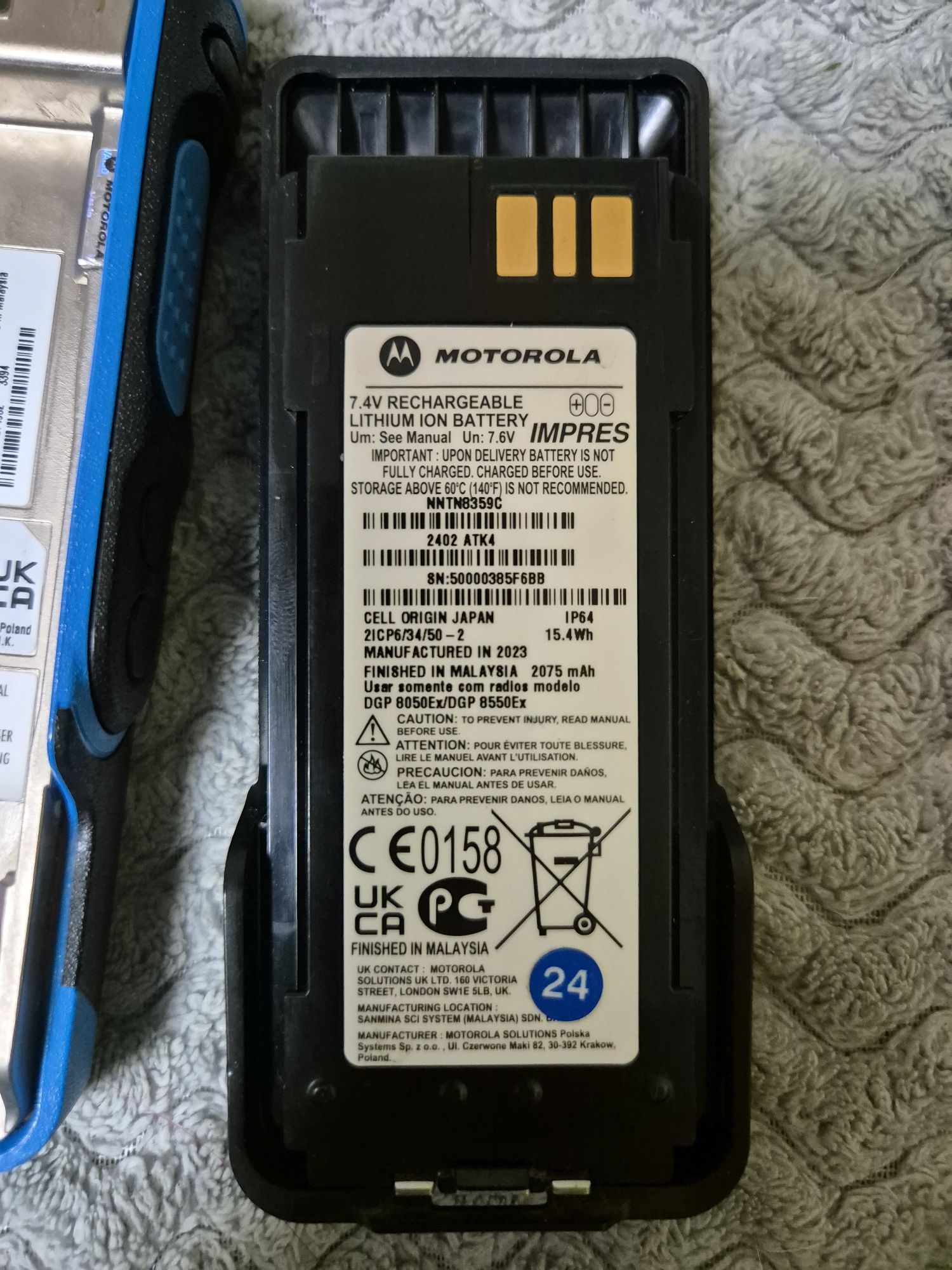 Radiotelefon MOTOROLA DP4801 + Mikrofonogłośnik MOTOROLA PMMN4094A