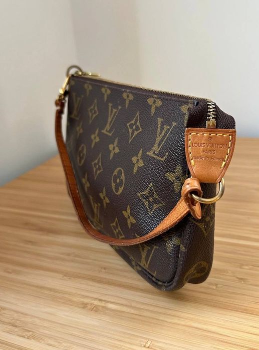 Louis Vuitton Pochette Acessoires