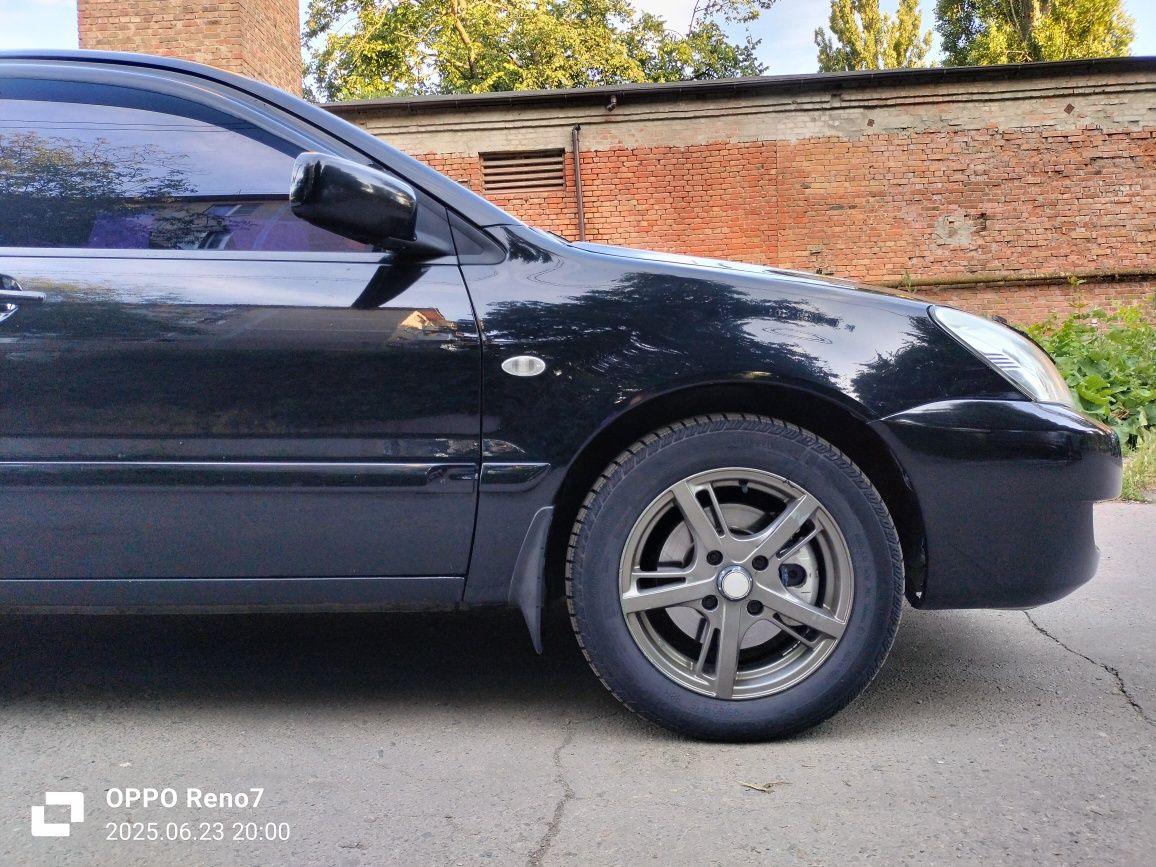 Mitsubishi lancer 9