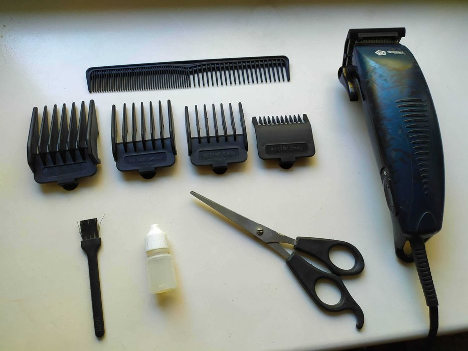 Машинка для стрижки Domotec Germany MS-4600 Насадки 3 6 9 12мм зелена