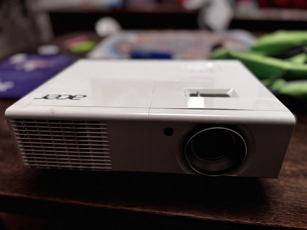 Projektor Acer H5370BD
