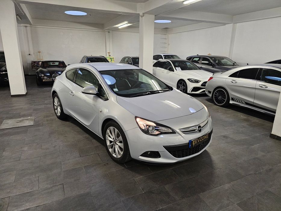Opel Astra GTC 1.4 Turbo