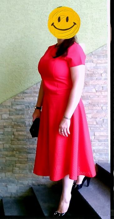 Костюм із спідницею міді червоного кольору 48 р