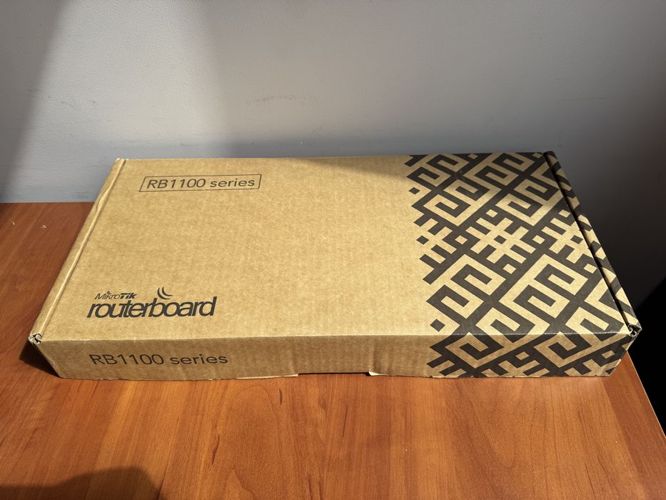 Роутер маршрутизатор Mikrotik RB1100AHx4 (гигабитний) НОВИЙ