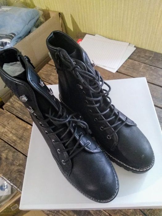 Тренд ! Ботинки берцы женские Combat Boots, размер US 8,5, наш 40
