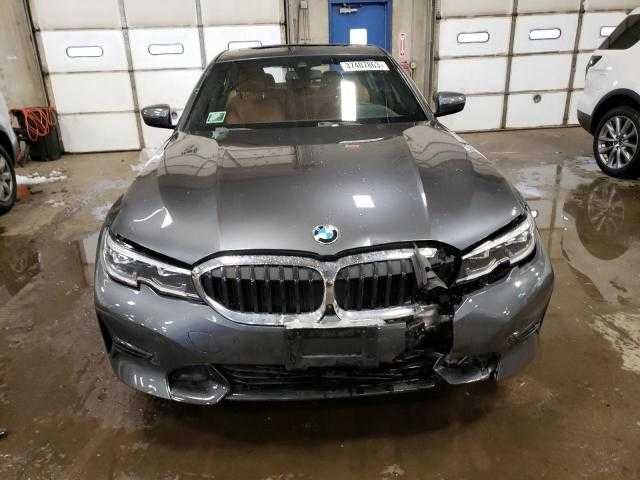 2020 BMW 330XIII