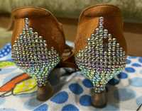 Продам туфли для бальных танцев