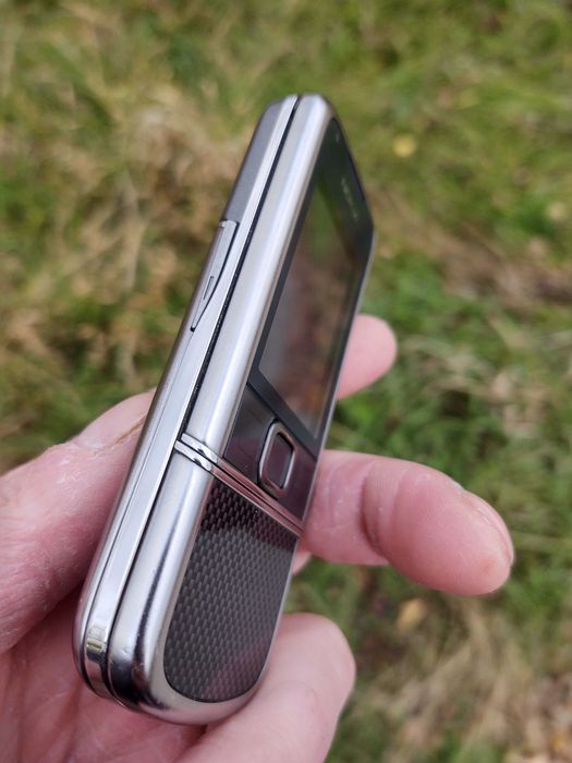 Nokia 8800 Arte Carbone.