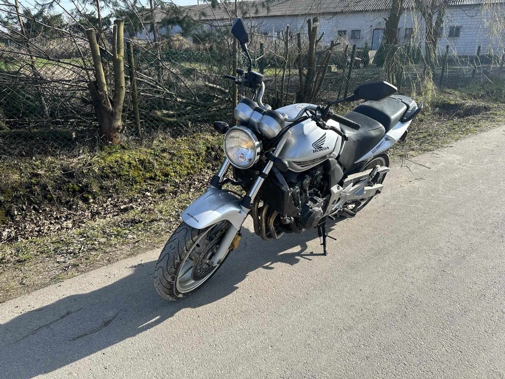 Motocykl Honda CBF 600N