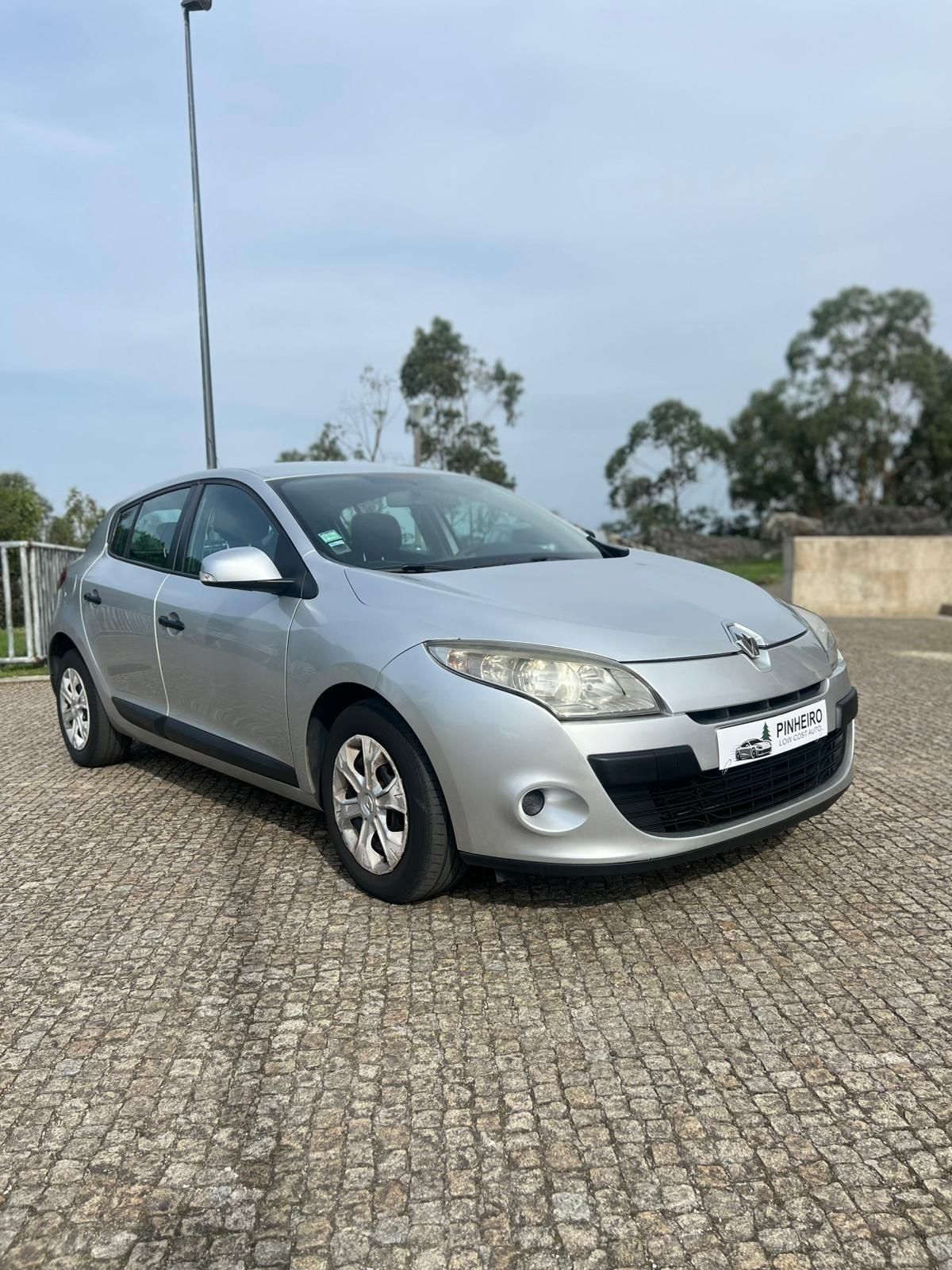 Renault Mégane 1.5 dCi – Dezembro de 2009
	•	Quilometragem: 286.000 km