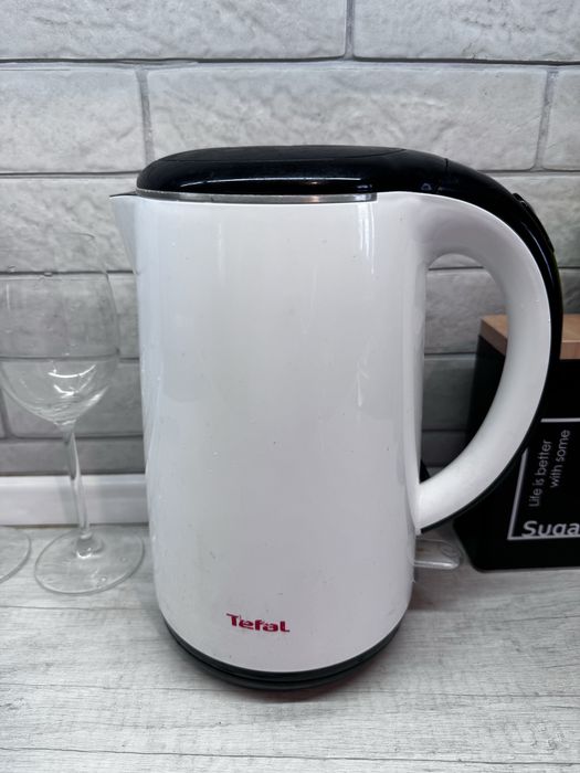 Чайник Tefal 1000грн
