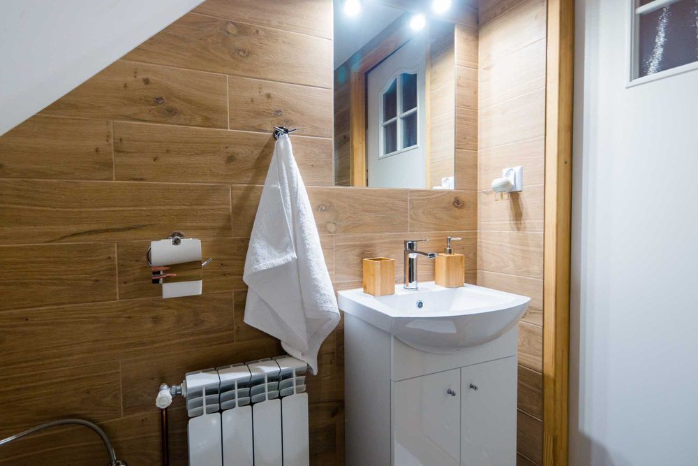 Domek do wynajęcia ,chata ,jacuzzi, na uboczu, wieś, Bieszczady, balia