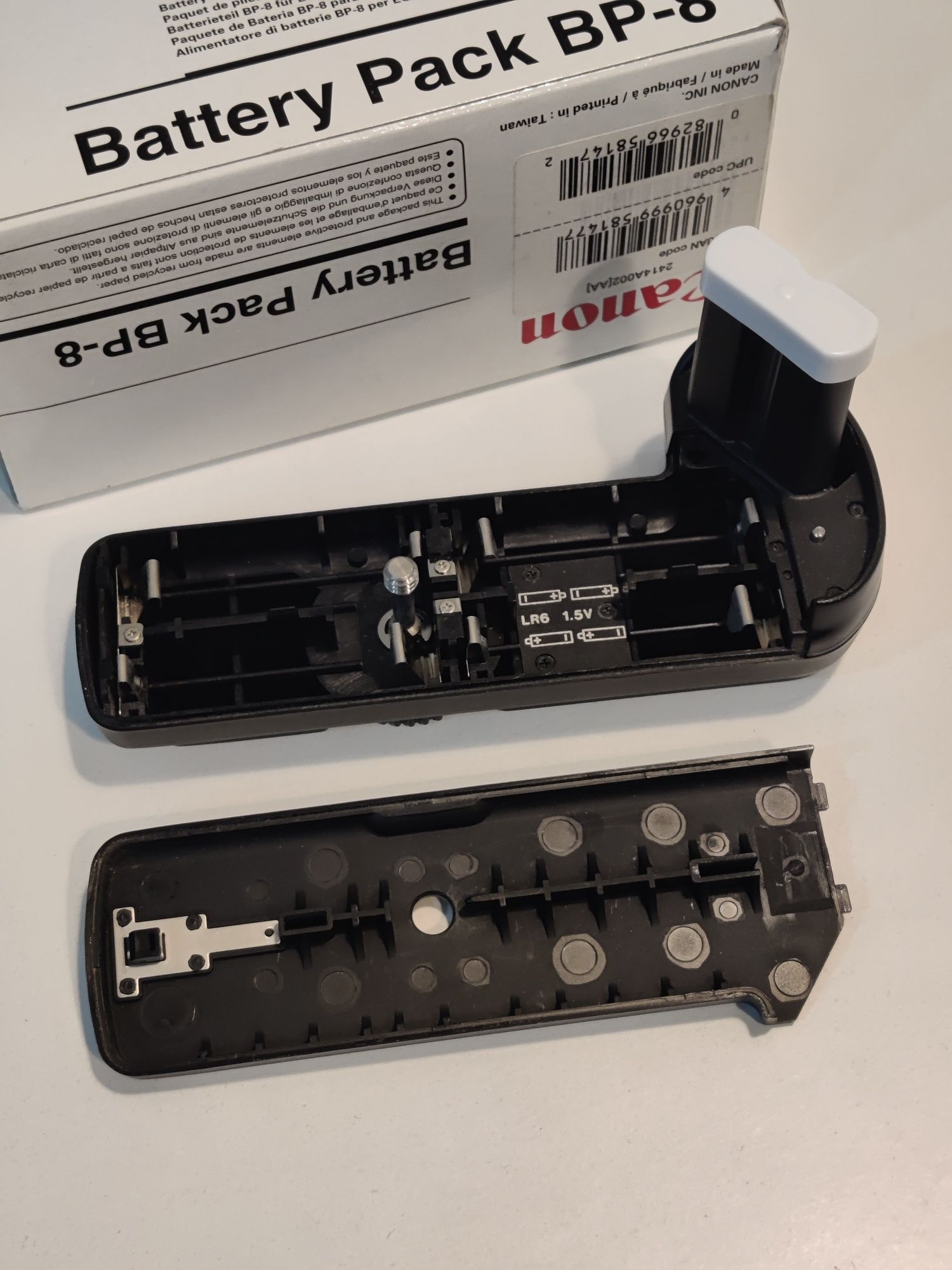 Бустер  Battery pack bp-8 для фотоапарата canon 3000N