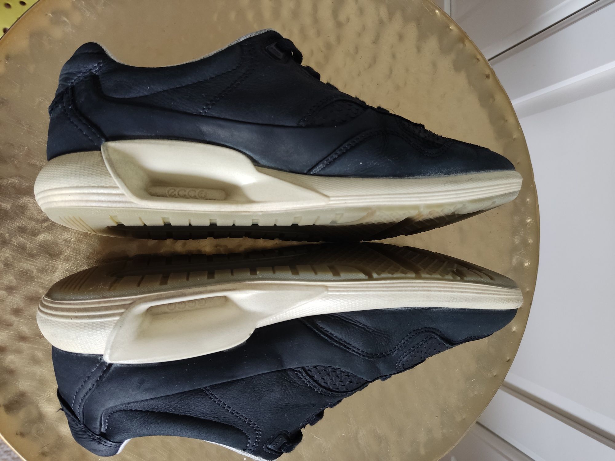 Ecco skórzane sneakersy czarne buty damskie 37
