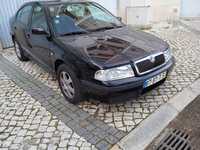 Skoda Octavia 2002 impecável