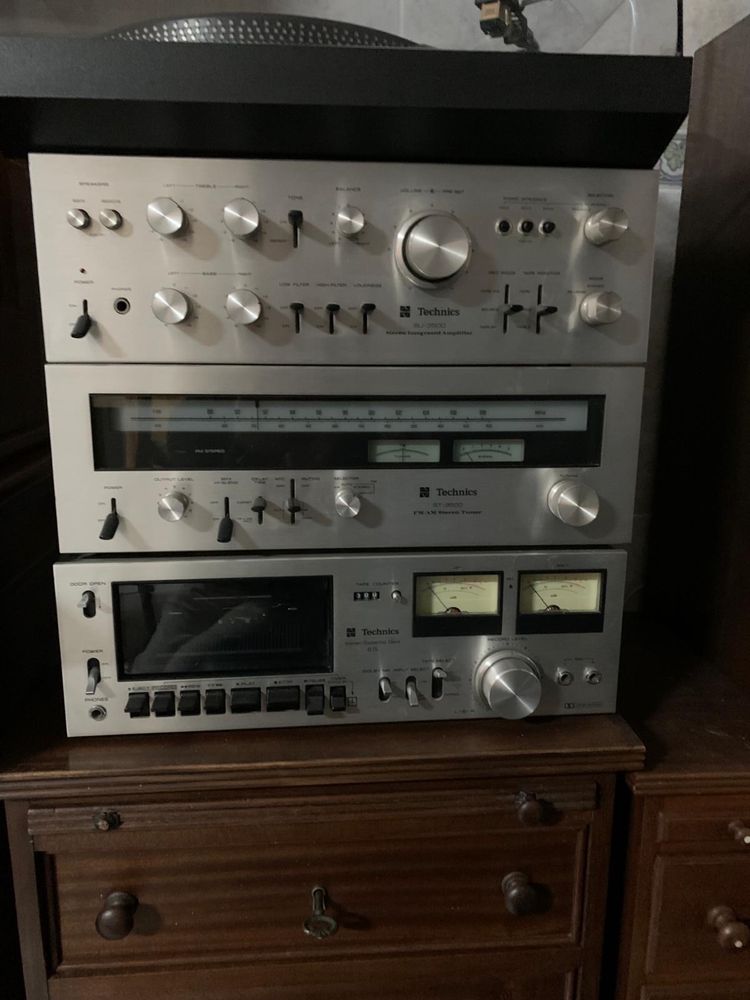 Gira discos + aparelhagem Technics