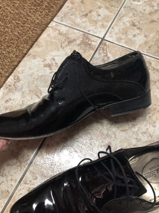 Vendo sapatos pretos homem 40