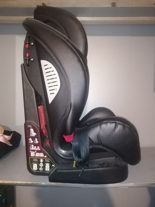 Cadeirinha de criança impecável