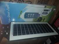 Painel solar com holofote Led e bateria