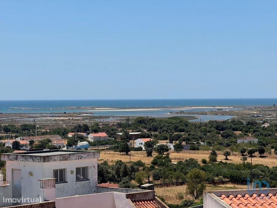Casa / Villa T3 em Mexilhoeira Grande de 94,00 m2