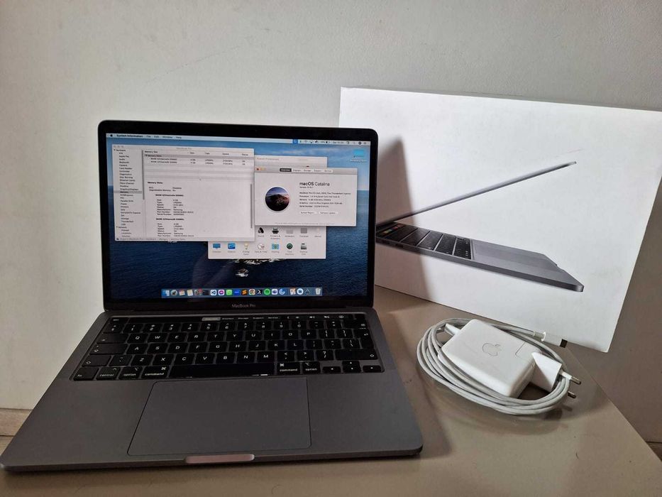 MacBook Pro 2020 13-inch 8GB Ram 512 GB Storage Gwiezdna Szarość