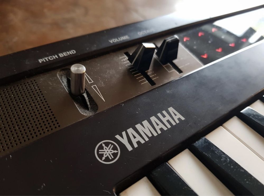 Yamaha Reface dx syntezator klawisze