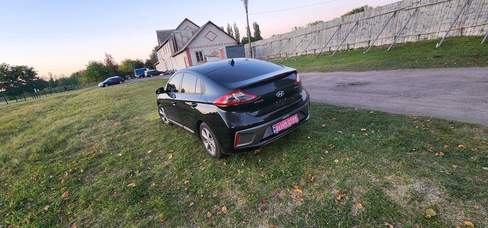 Hyundai ioniq 2019 р. Електро 28 kwt пригнаний з Бельгії